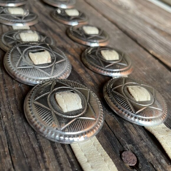 Vintage Southwest Conchos on White Leather Lightweight Belt or Neckpiece - Picture 14 of 16